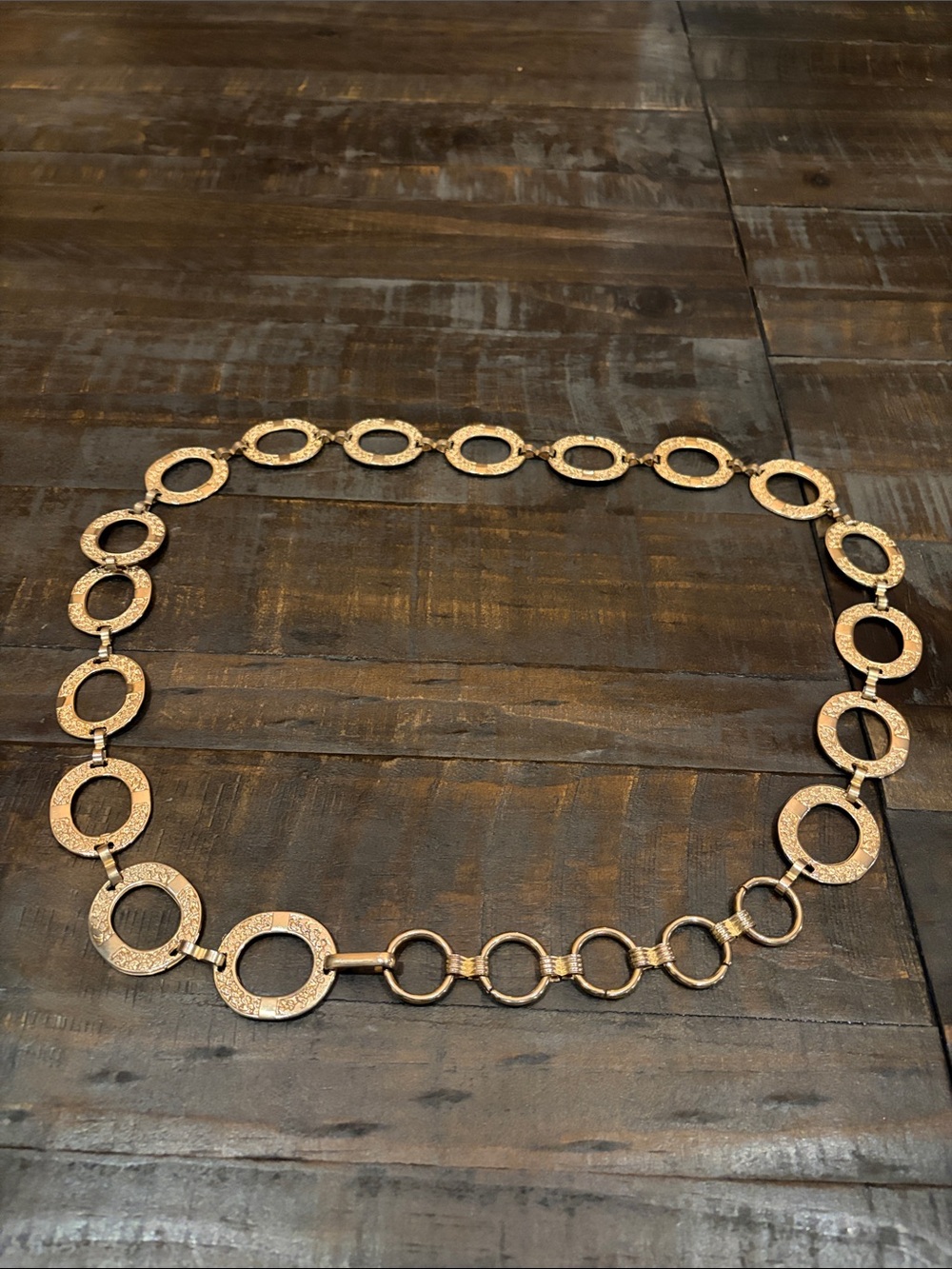 Vintage O-Ring Chain Belt Gold Tone Interlocking Link Mod Retro